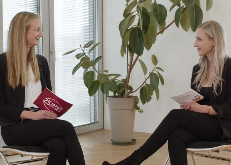 Die Expertinnen Stephanie Kolleritsch und Anna Fuchs im Gespräch über das Thema Schlaflosigkeit und Stress