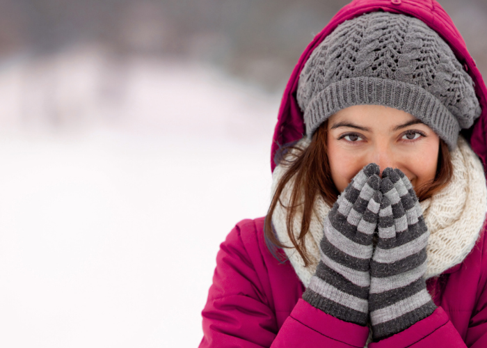 Immunsystem: Frau im Wintermantel