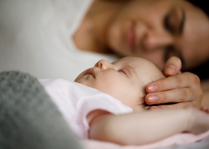 Mutter und Baby - Schutzschild ab dem ersten Lebenstag