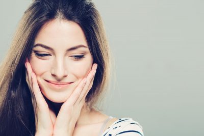 beteg bőr. beteg bél, probiotikum bőrproblémákra, mikrobiom, bélflóra kiegészítése